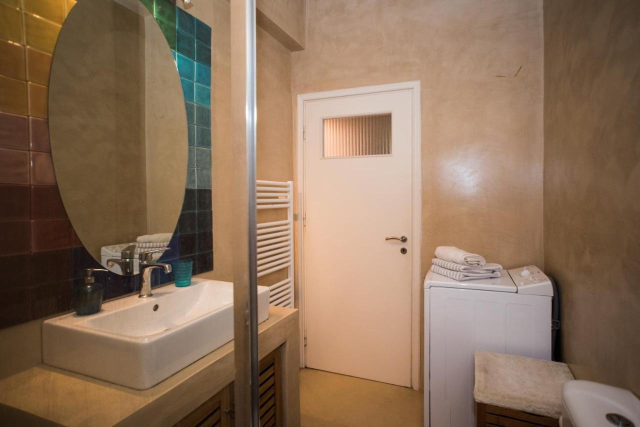 2 Bedroom Apartment At The Historical Center, View To Acropolis Athens Exterior photo